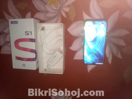 Vivo S1